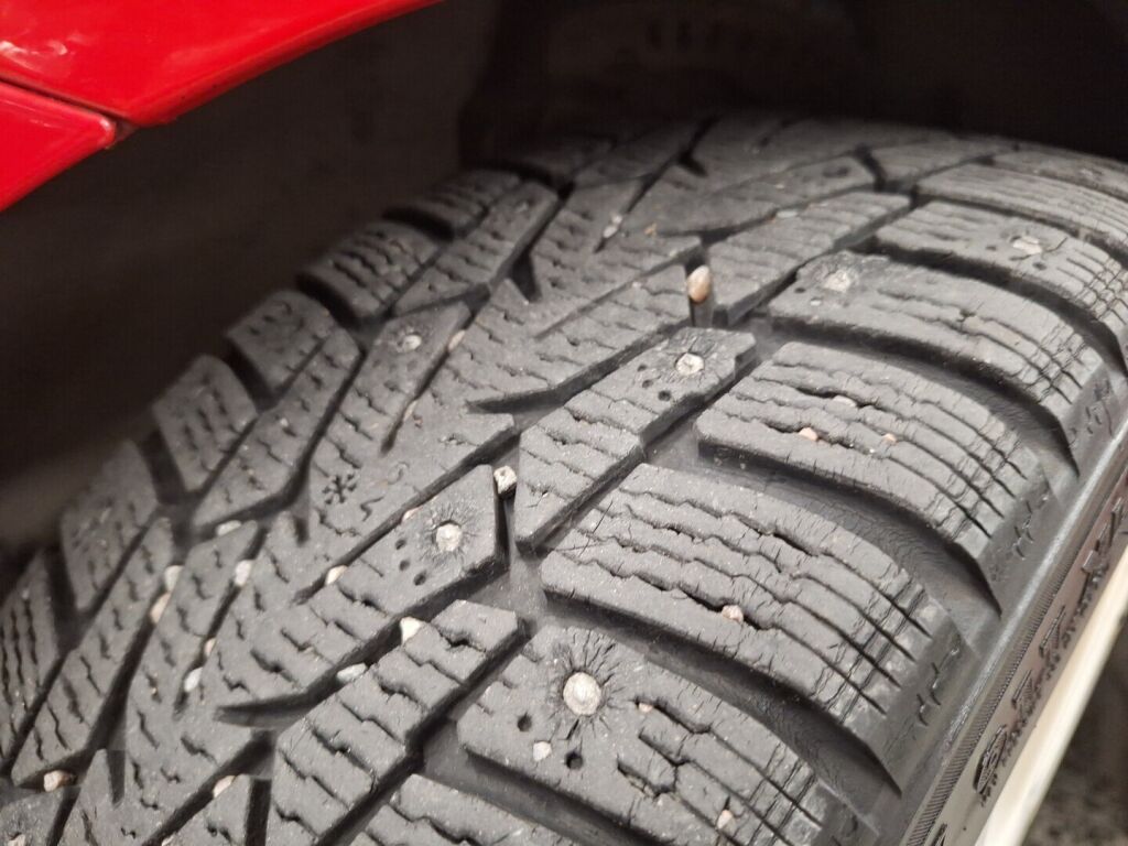 Volkswagen Polo 2011 Punainen