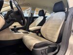 Volkswagen Passat CC 2010 Ruskea (beige)