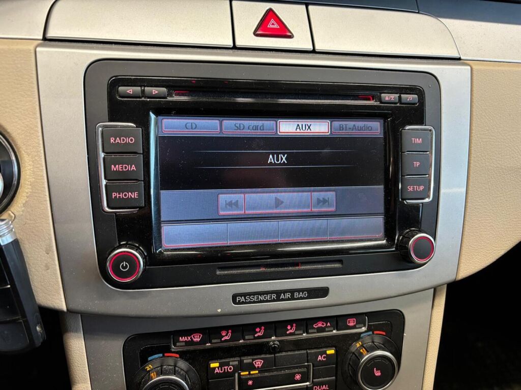 Volkswagen Passat CC 2010 Ruskea (beige)