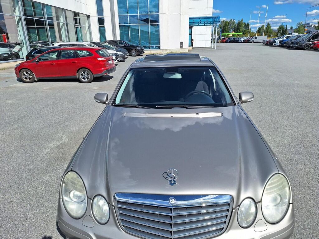Mercedes-Benz E 2007 Harmaa