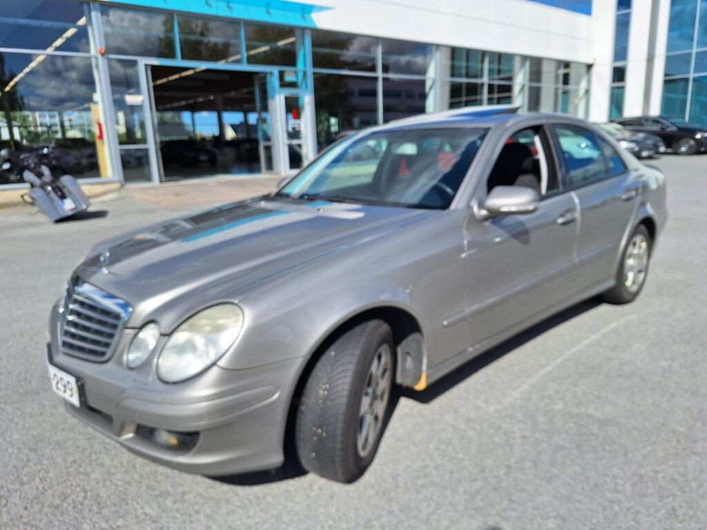 Mercedes-Benz E 2007 Harmaa