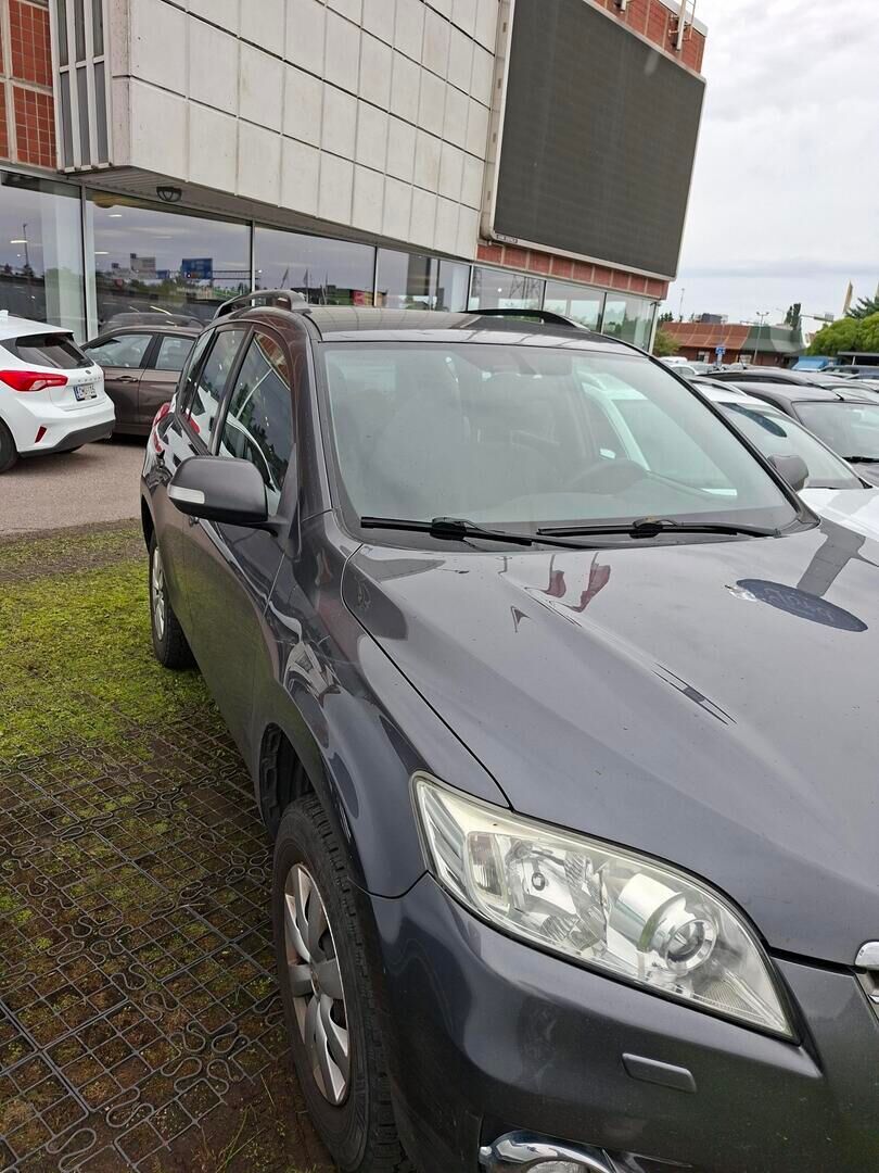 Toyota RAV4 2010 Harmaa