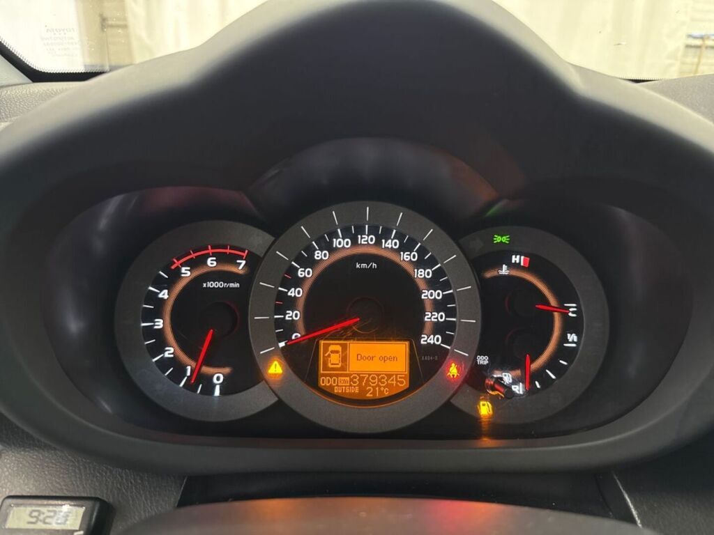 Toyota RAV4 2010 Harmaa