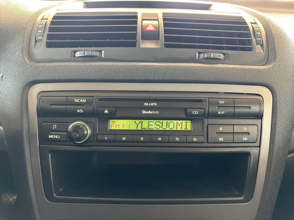 Skoda Octavia 2011 Punainen