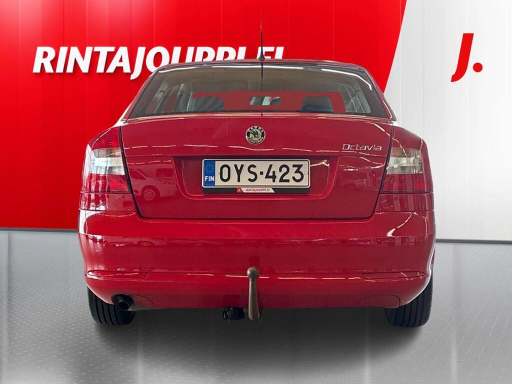 Skoda Octavia 2011 Punainen