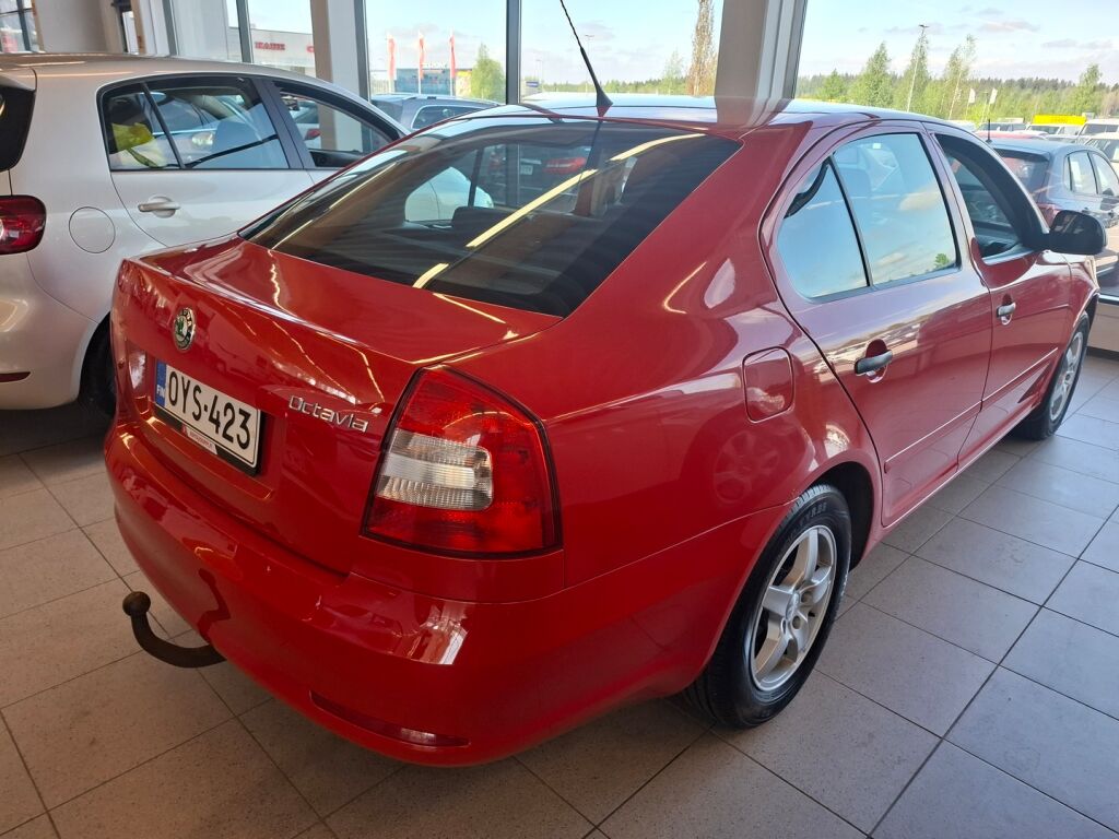 Skoda Octavia 2011 Punainen
