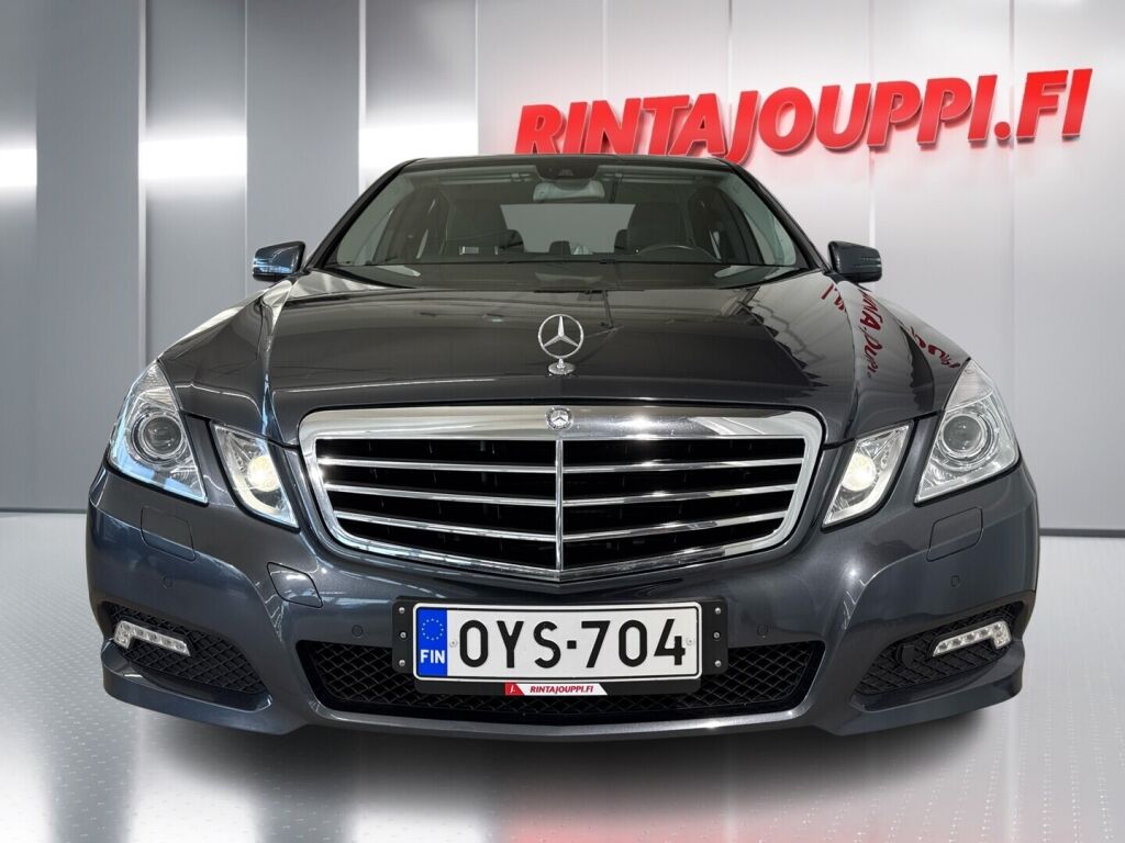 Mercedes-Benz E 2010 Harmaa