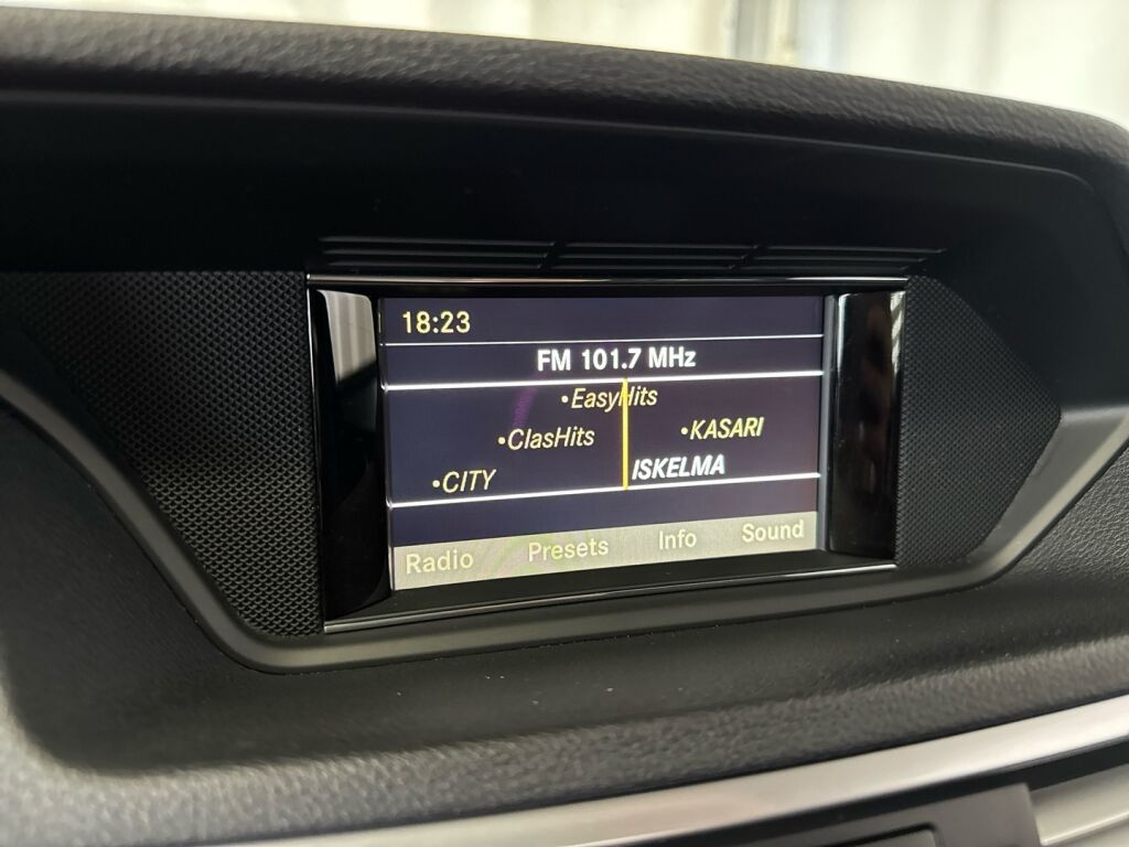 Mercedes-Benz E 2010 Harmaa