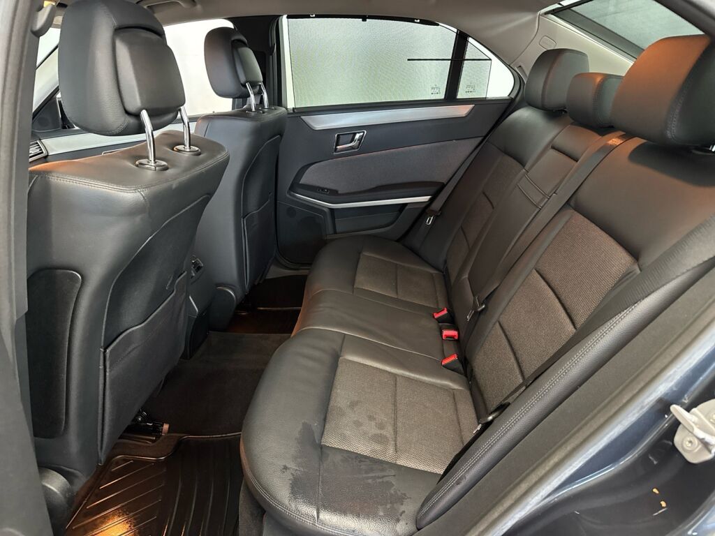 Mercedes-Benz E 2010 Harmaa