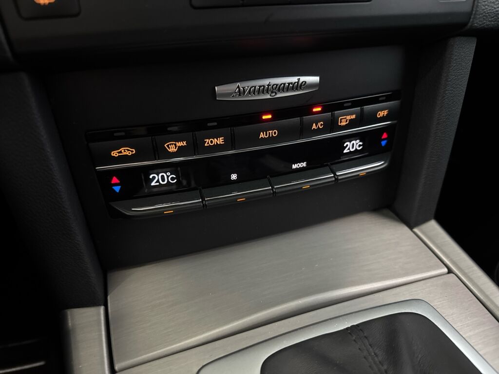 Mercedes-Benz E 2010 Harmaa