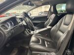 Volvo V60 2011 Musta