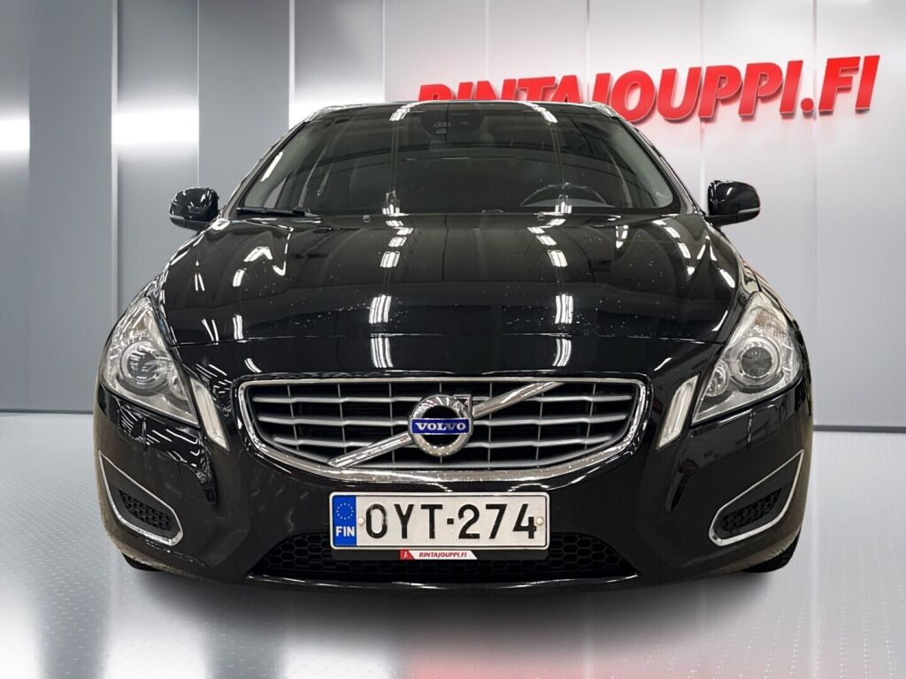 Volvo V60 2011 Musta