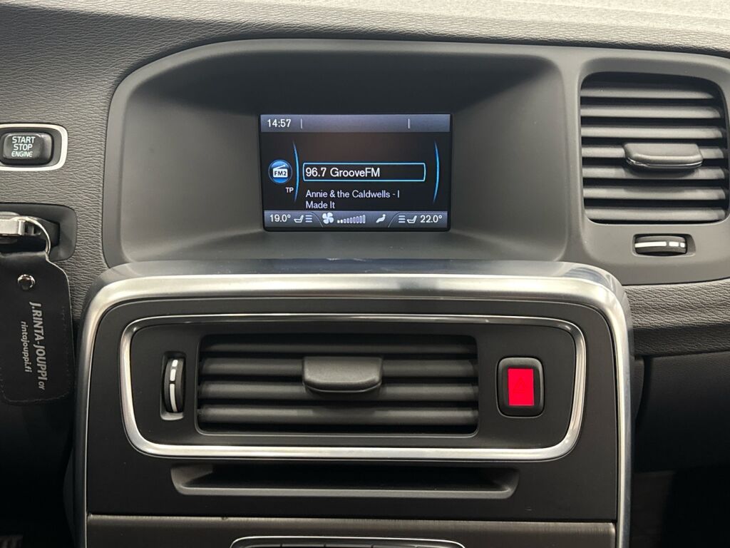 Volvo V60 2011 Musta