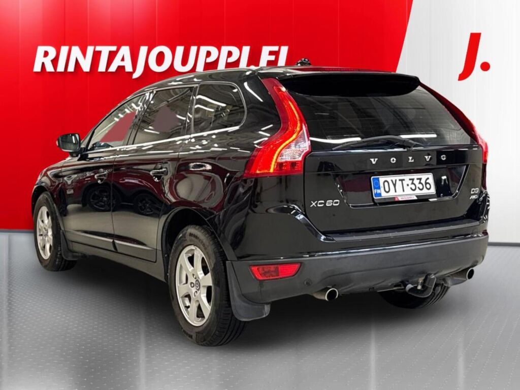 Volvo XC60 2011 Musta