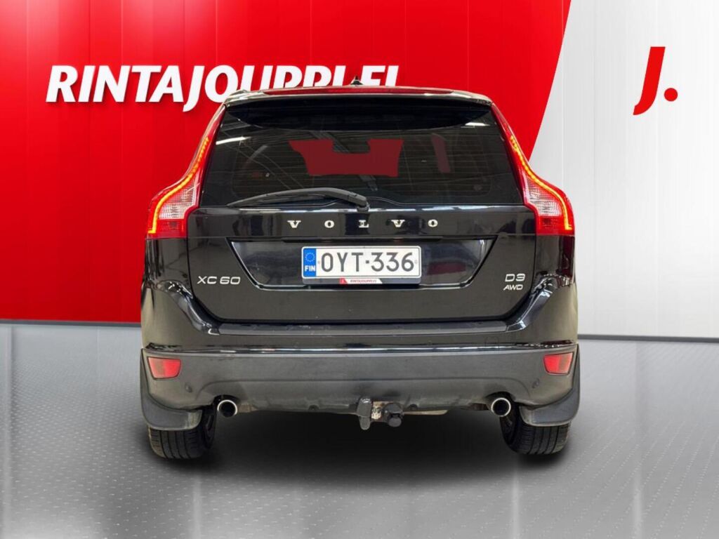 Volvo XC60 2011 Musta