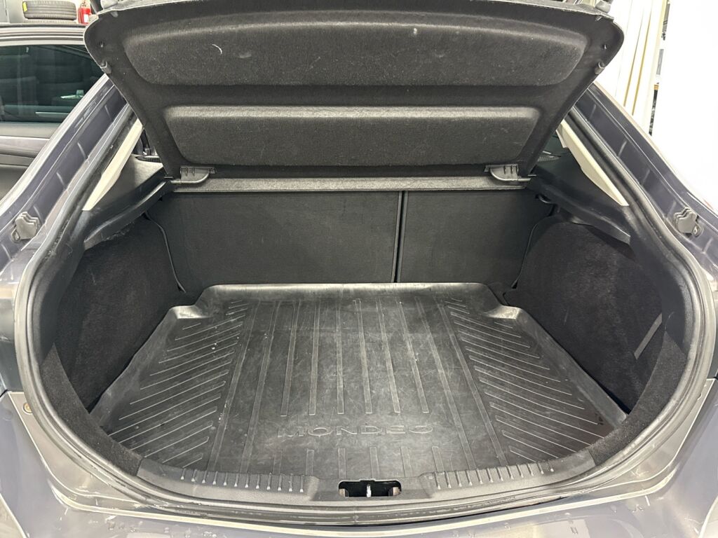 Ford Mondeo 2011 Ruskea (beige)