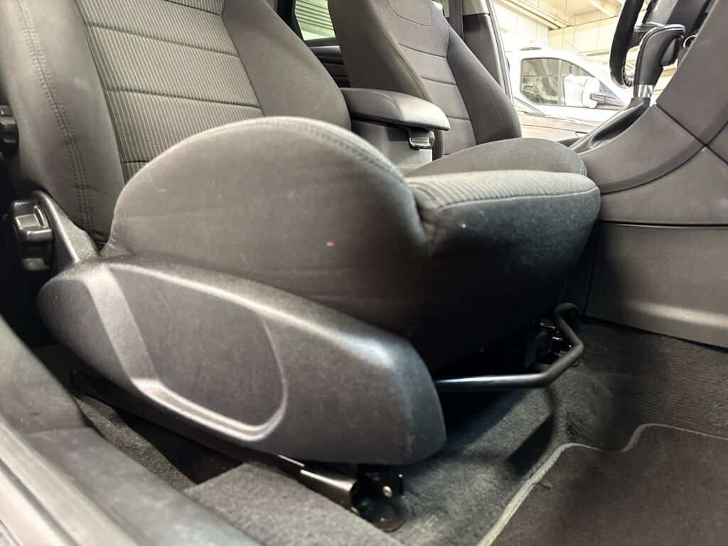 Ford Mondeo 2011 Ruskea (beige)