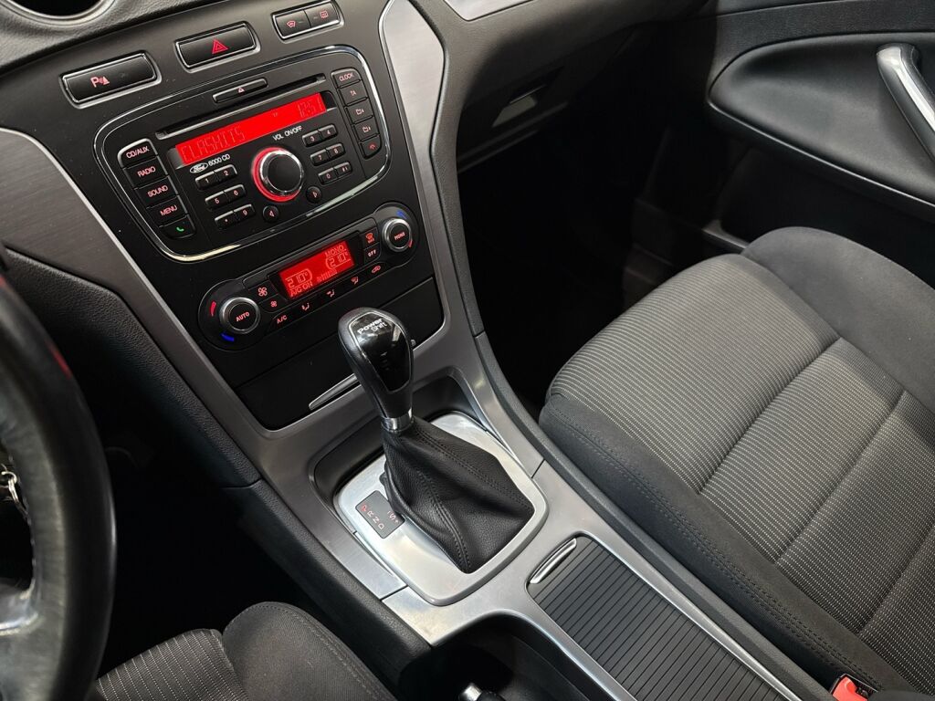 Ford Mondeo 2011 Ruskea (beige)