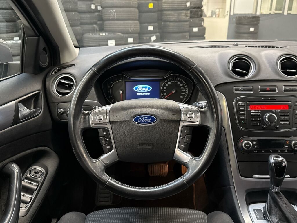 Ford Mondeo 2011 Ruskea (beige)