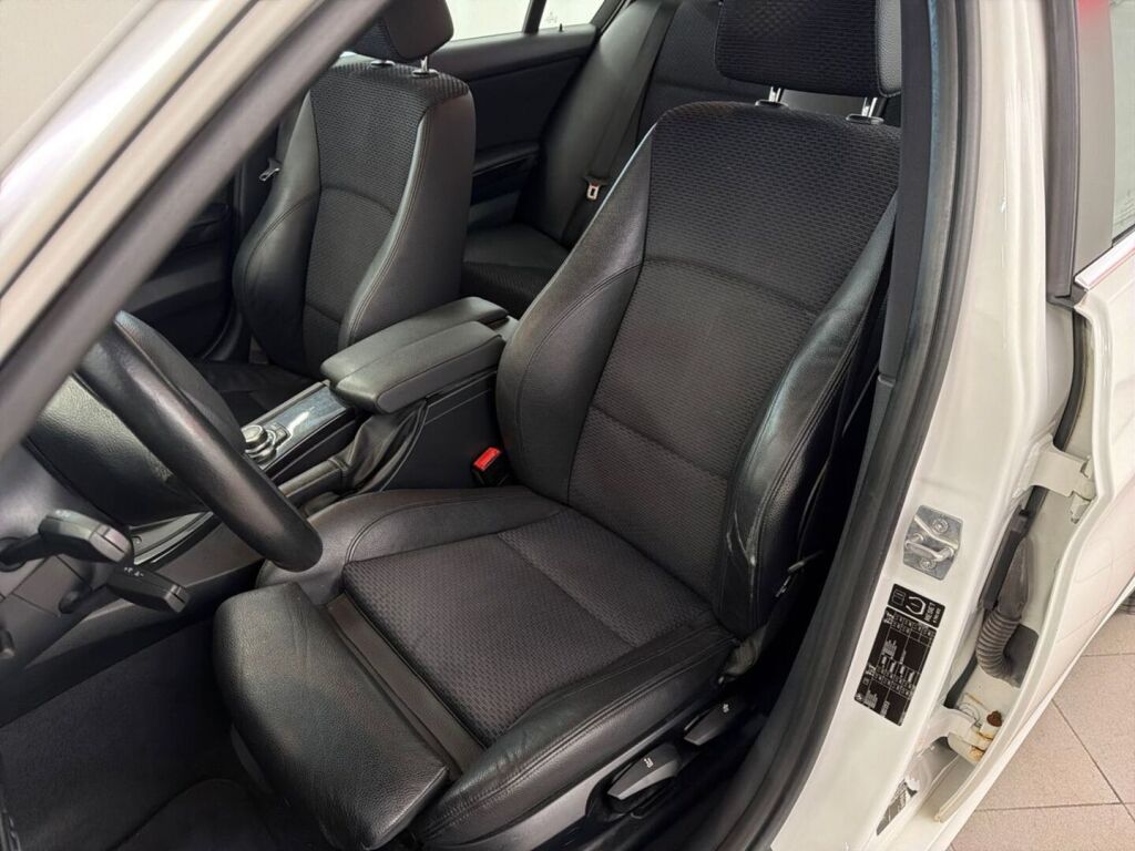 BMW 318 2011 Valkoinen
