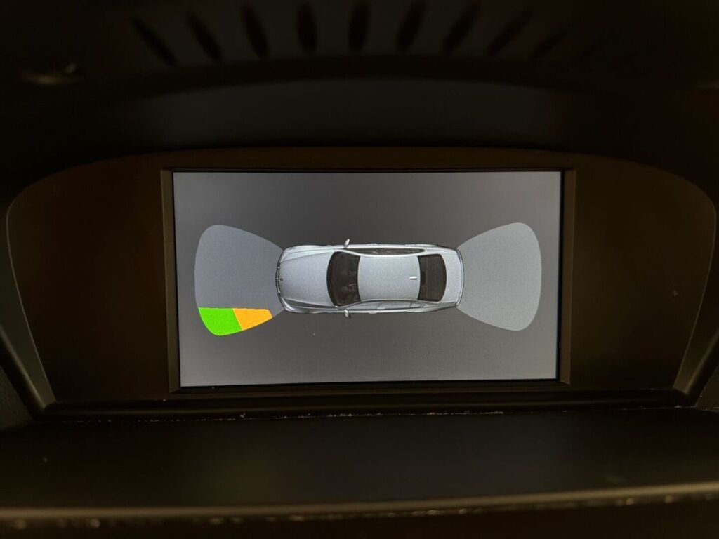 BMW 318 2011 Valkoinen