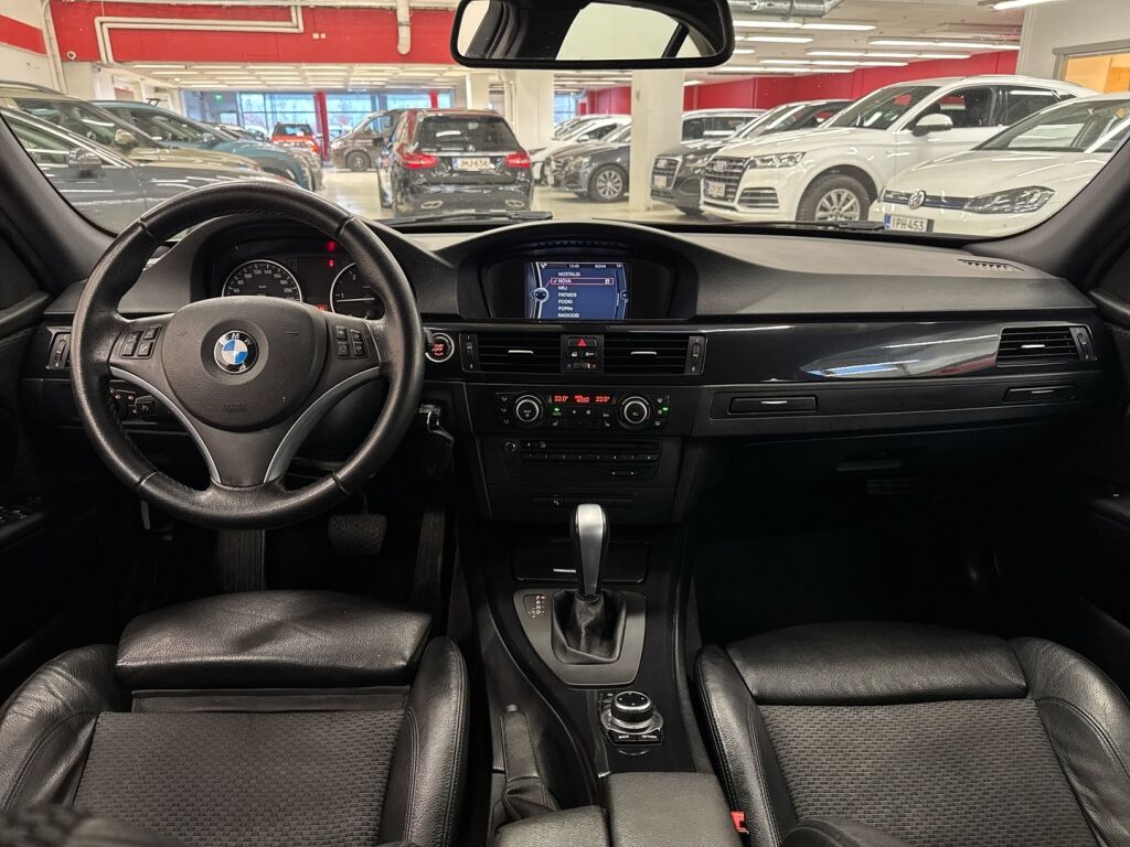 BMW 318 2011 Valkoinen