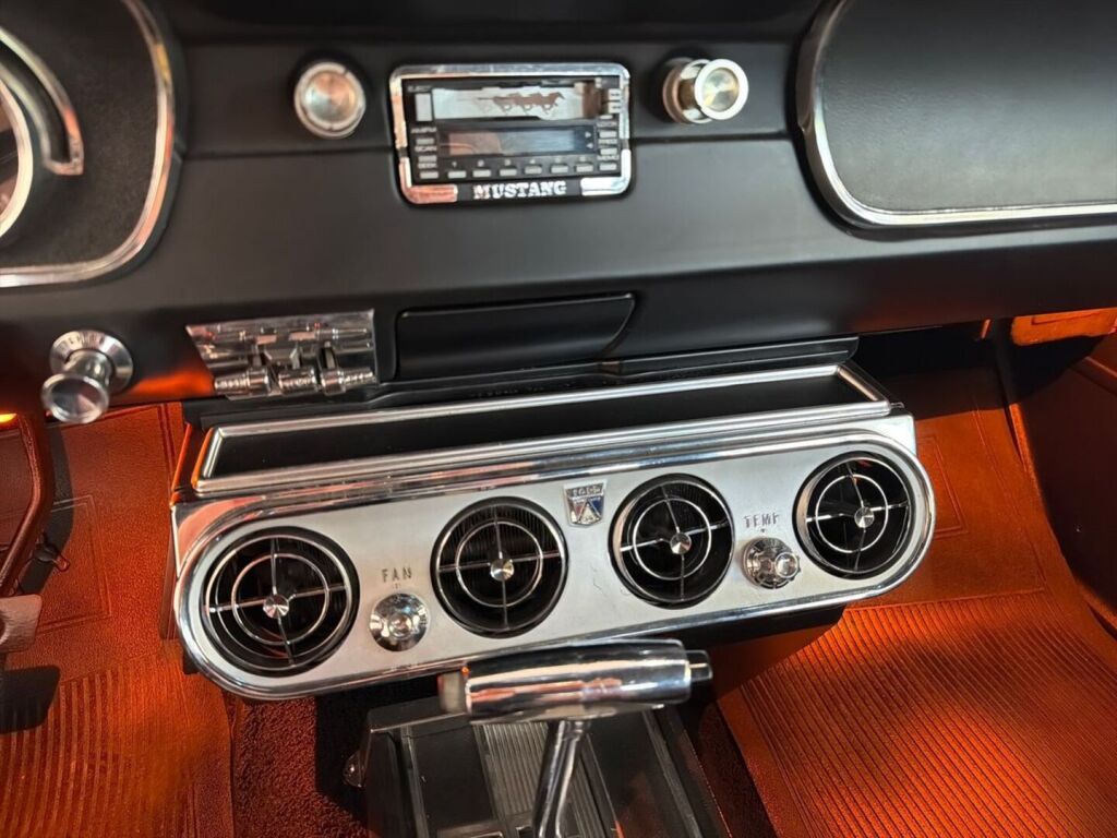 Ford Mustang 1964 Punainen