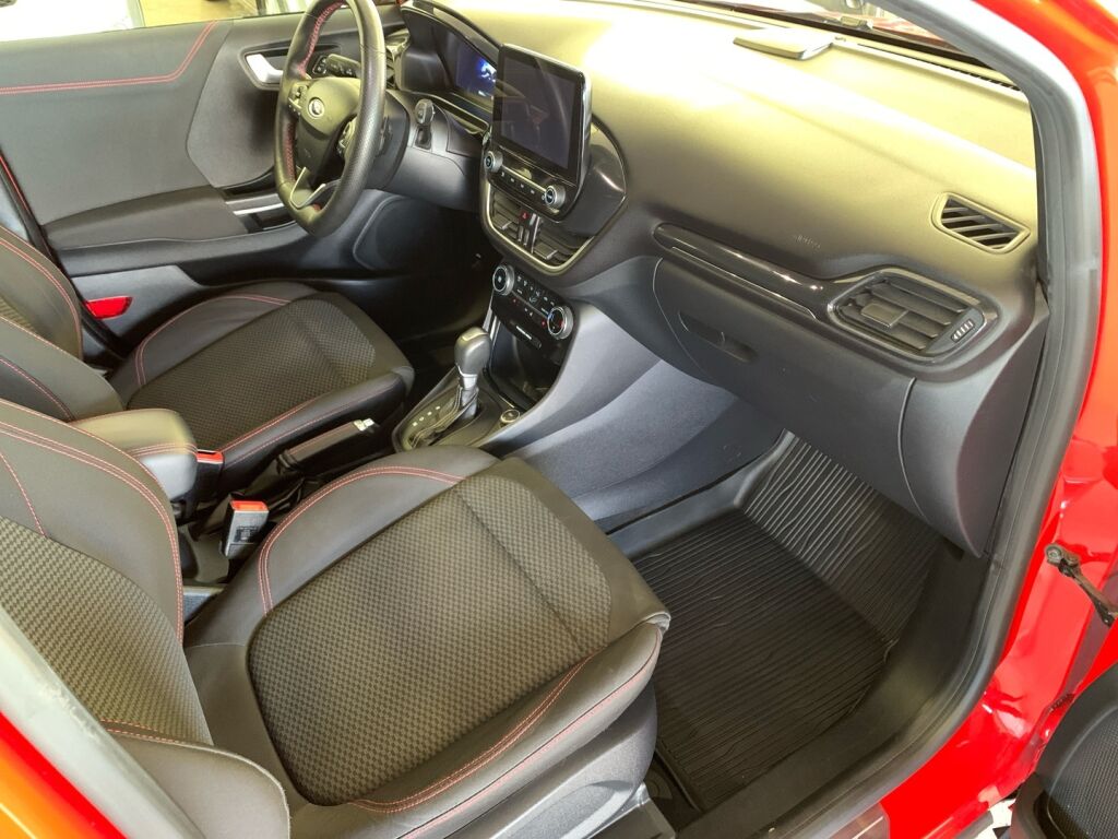 Ford Puma 2020 Punainen