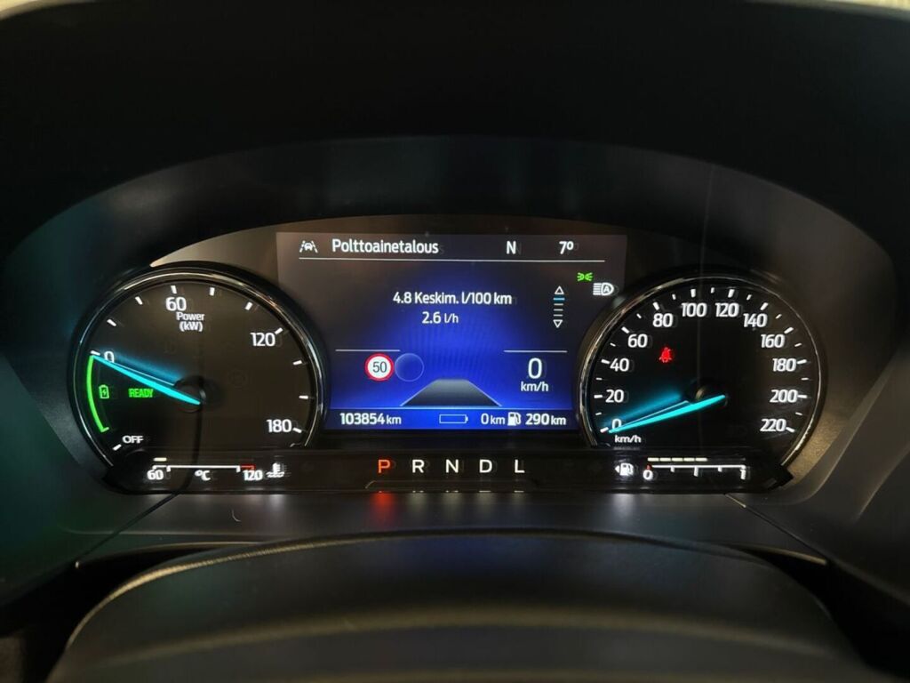 Ford Kuga 2021 Metallinhohto Harmaa