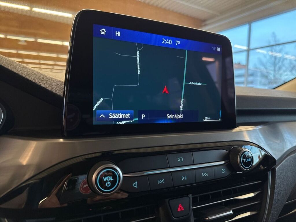 Ford Kuga 2021 Metallinhohto Harmaa