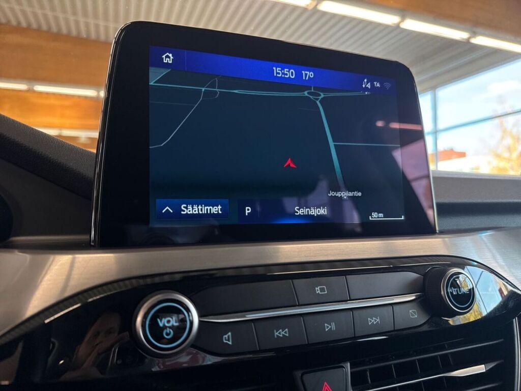 Ford Kuga 2021 Metallinhohto Harmaa