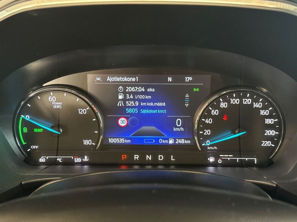 Ford Kuga 2021 Metallinhohto Harmaa