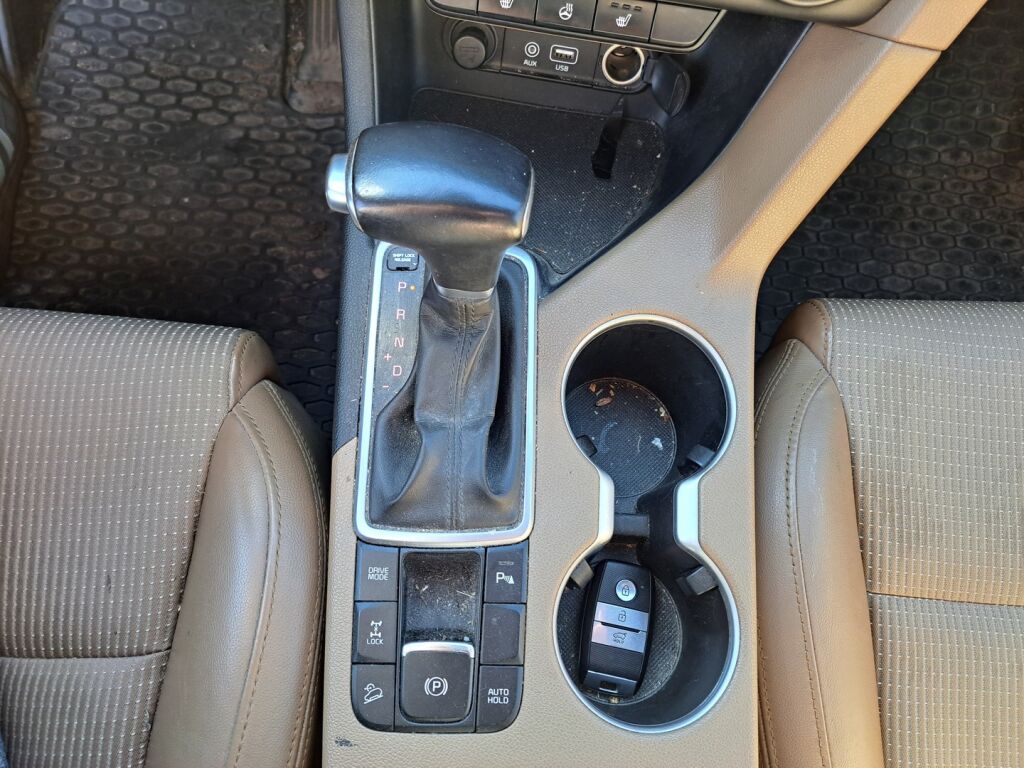 Kia Sportage 2016 Punainen