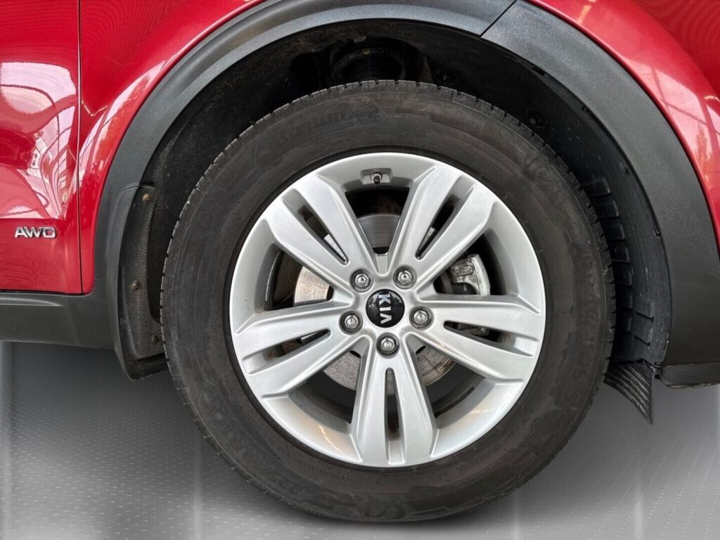 Kia Sportage 2016 Punainen