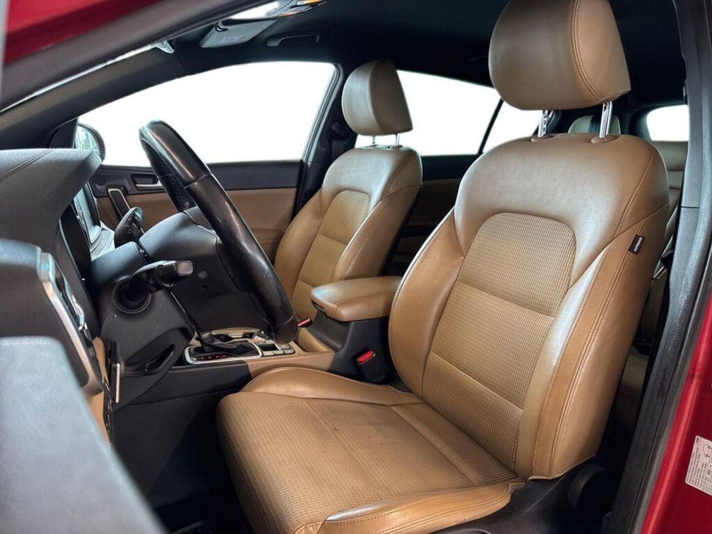 Kia Sportage 2016 Punainen