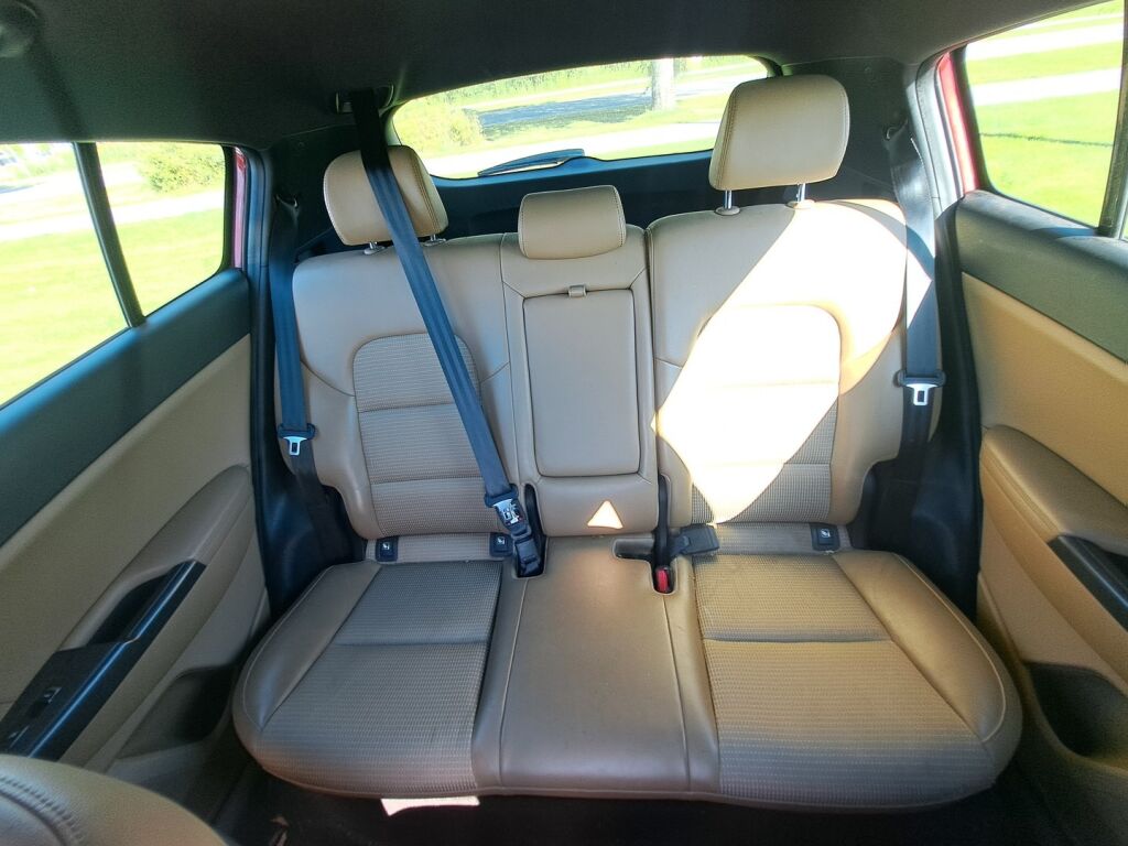 Kia Sportage 2016 Punainen