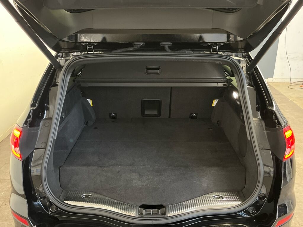 Ford Mondeo 2020 Musta