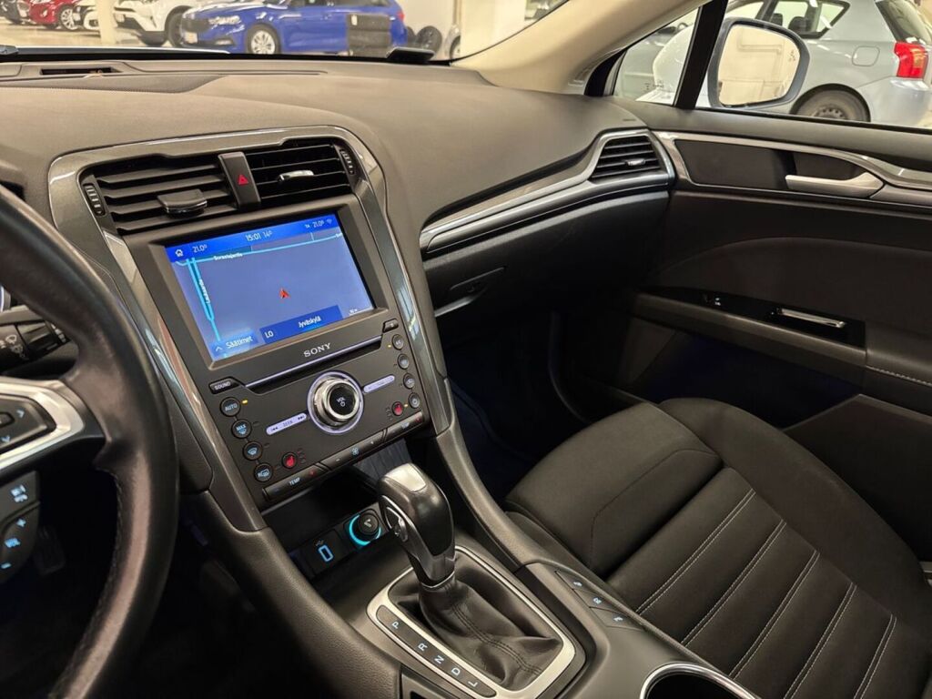 Ford Mondeo 2020 Valkoinen