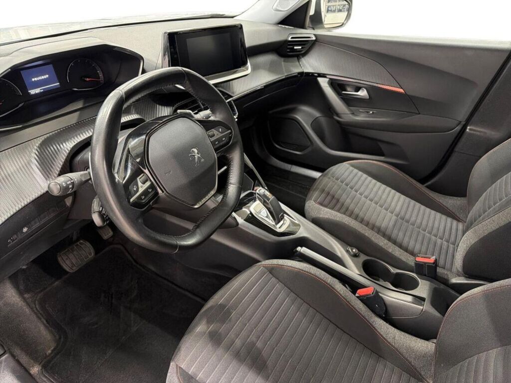 Peugeot 2008 2020 Valkoinen