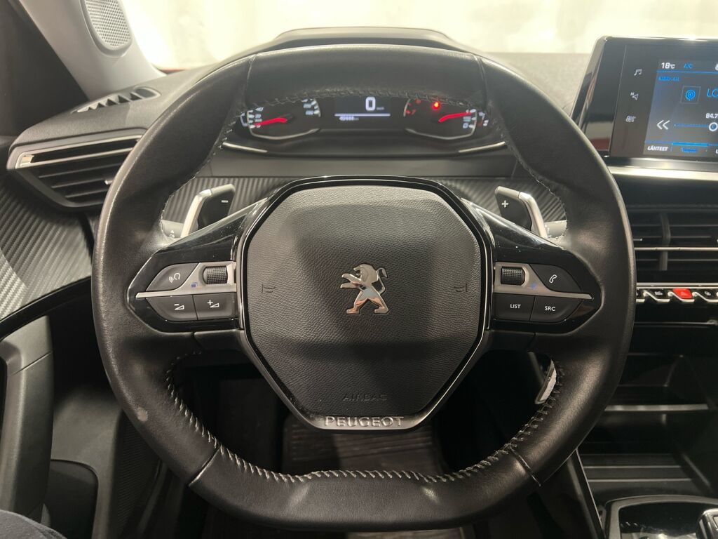 Peugeot 2008 2020 Punainen