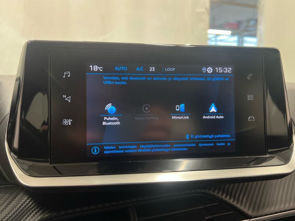 Peugeot 2008 2020 Punainen