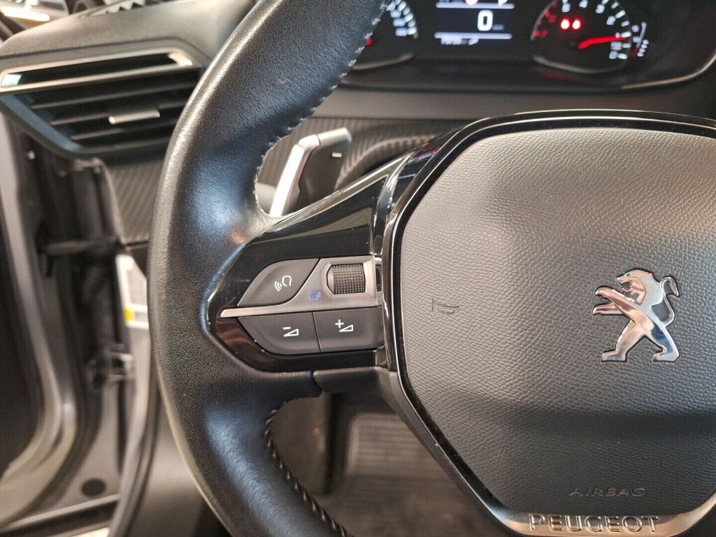 Peugeot 2008 2020 Harmaa