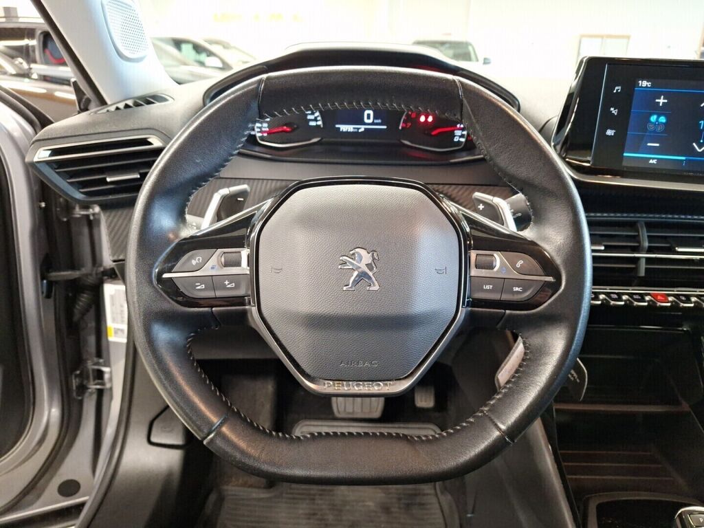 Peugeot 2008 2020 Harmaa