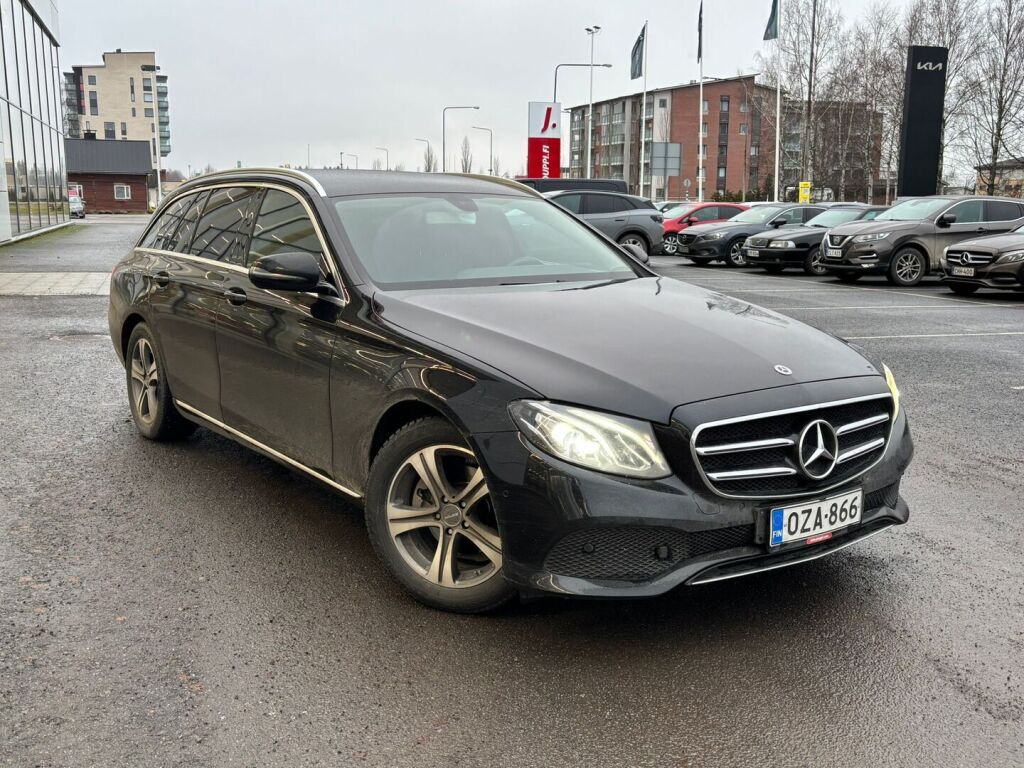 Mercedes-Benz E 2019 Musta