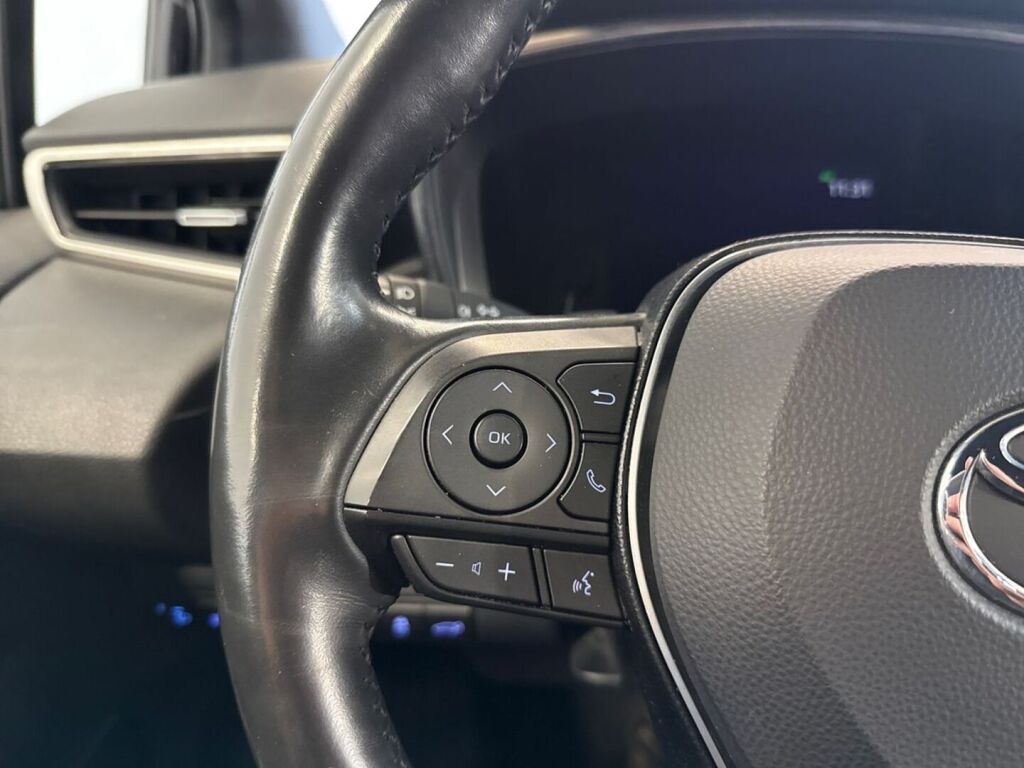 Toyota Corolla 2020 Musta