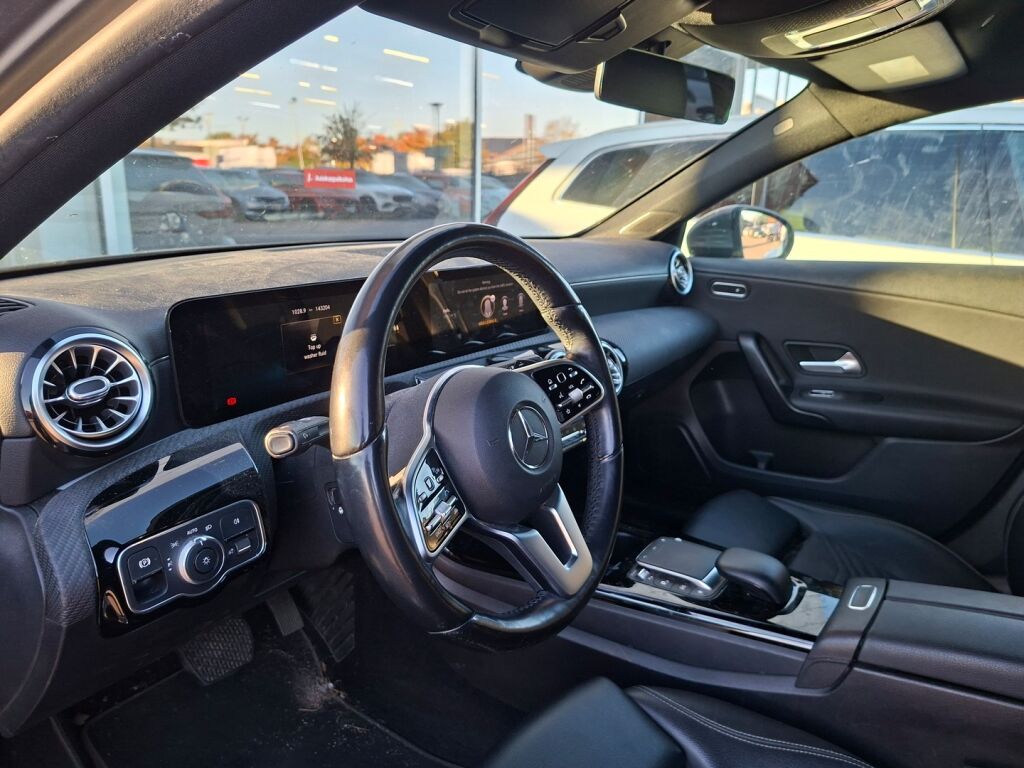 Mercedes-Benz A 2021 Harmaa