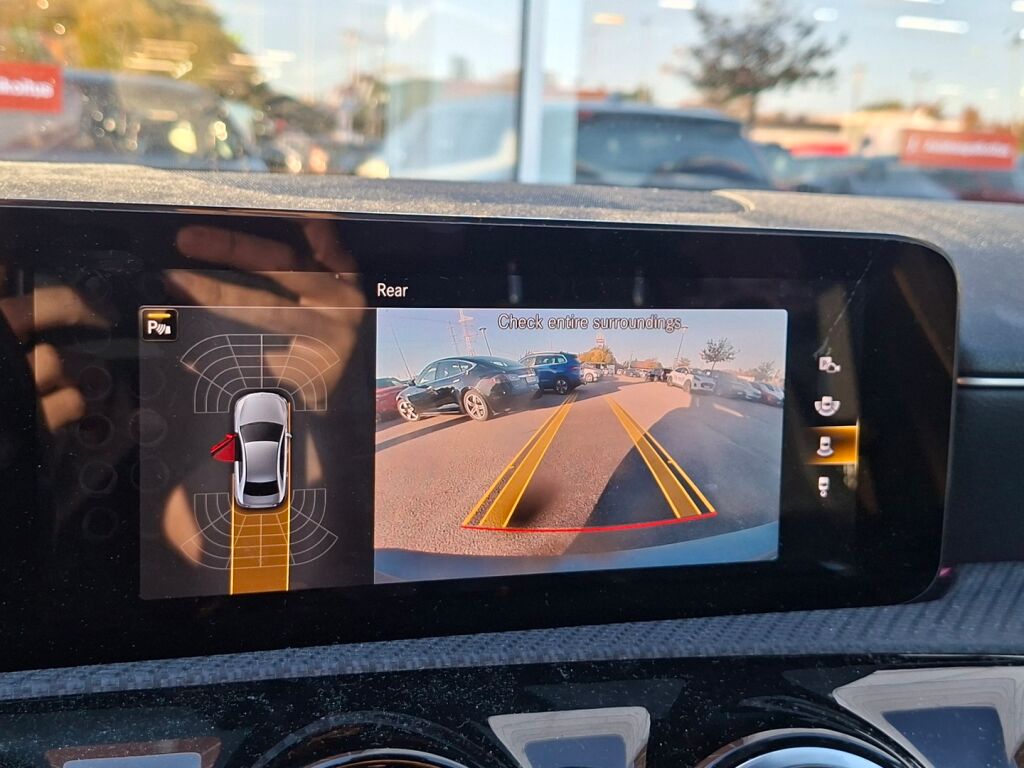 Mercedes-Benz A 2021 Harmaa