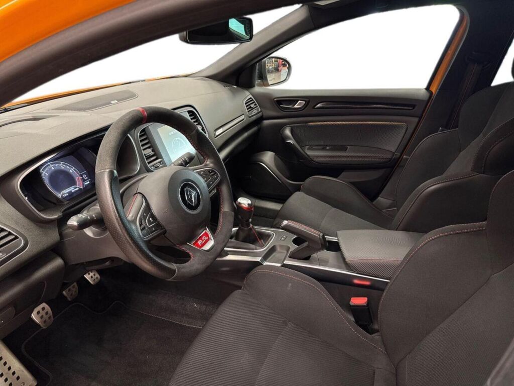 Renault Megane 2021 Oranssi