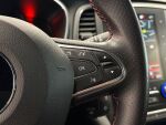 Renault Megane 2021 Oranssi