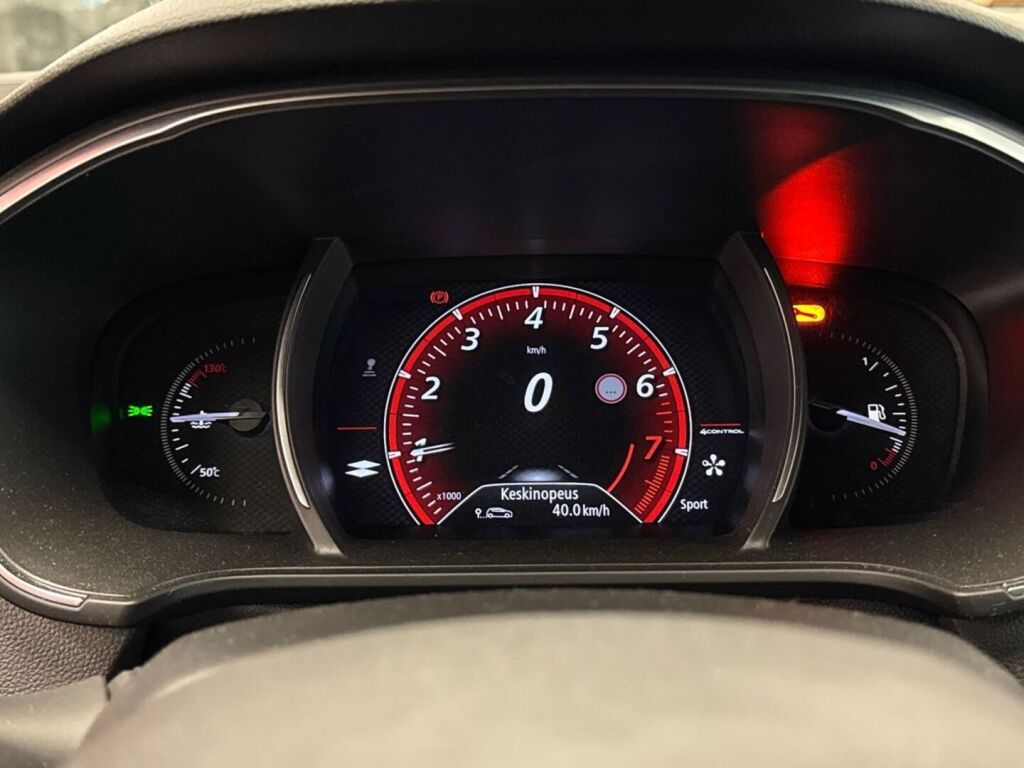 Renault Megane 2021 Oranssi